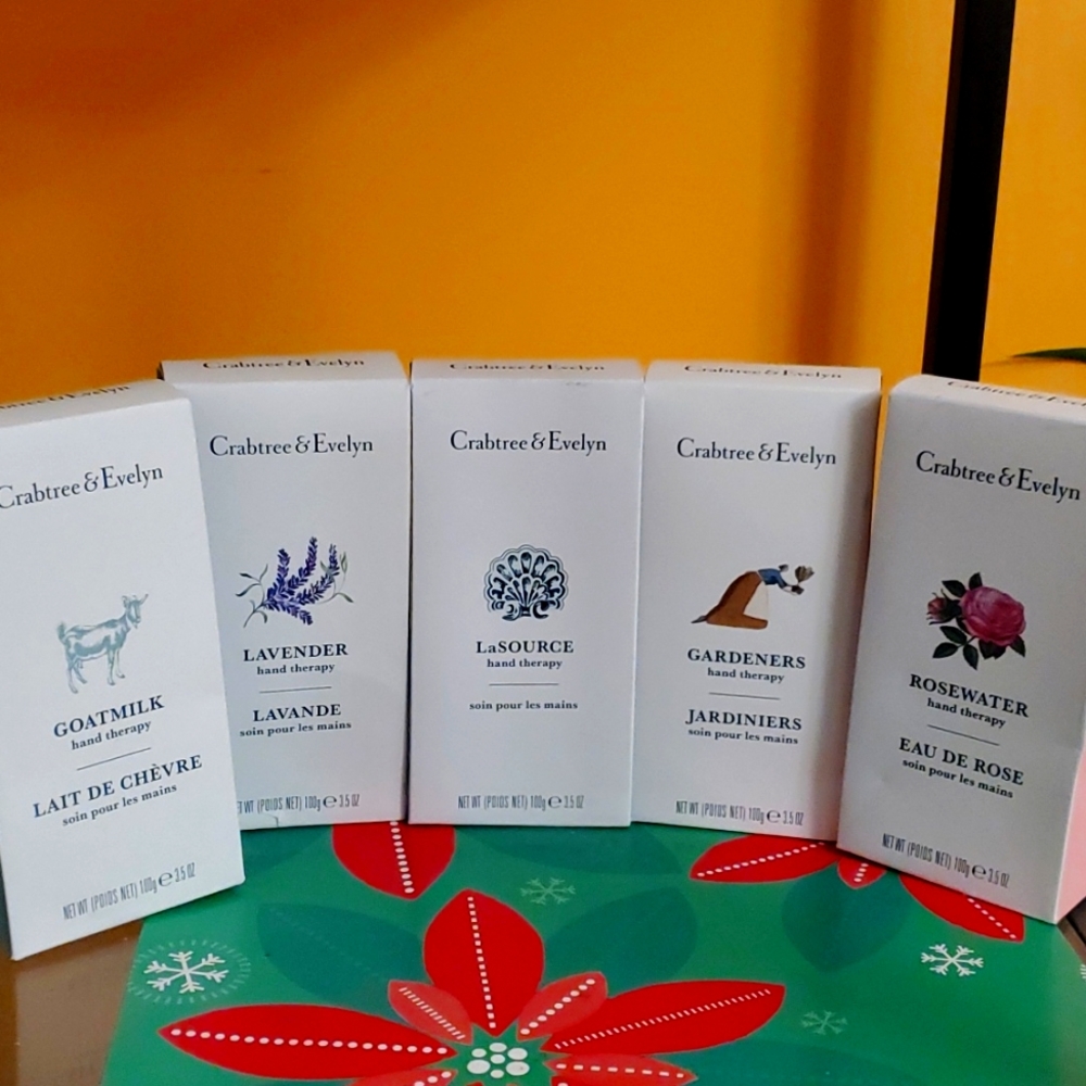 Crabtree Evelyn hand therapy Bundle